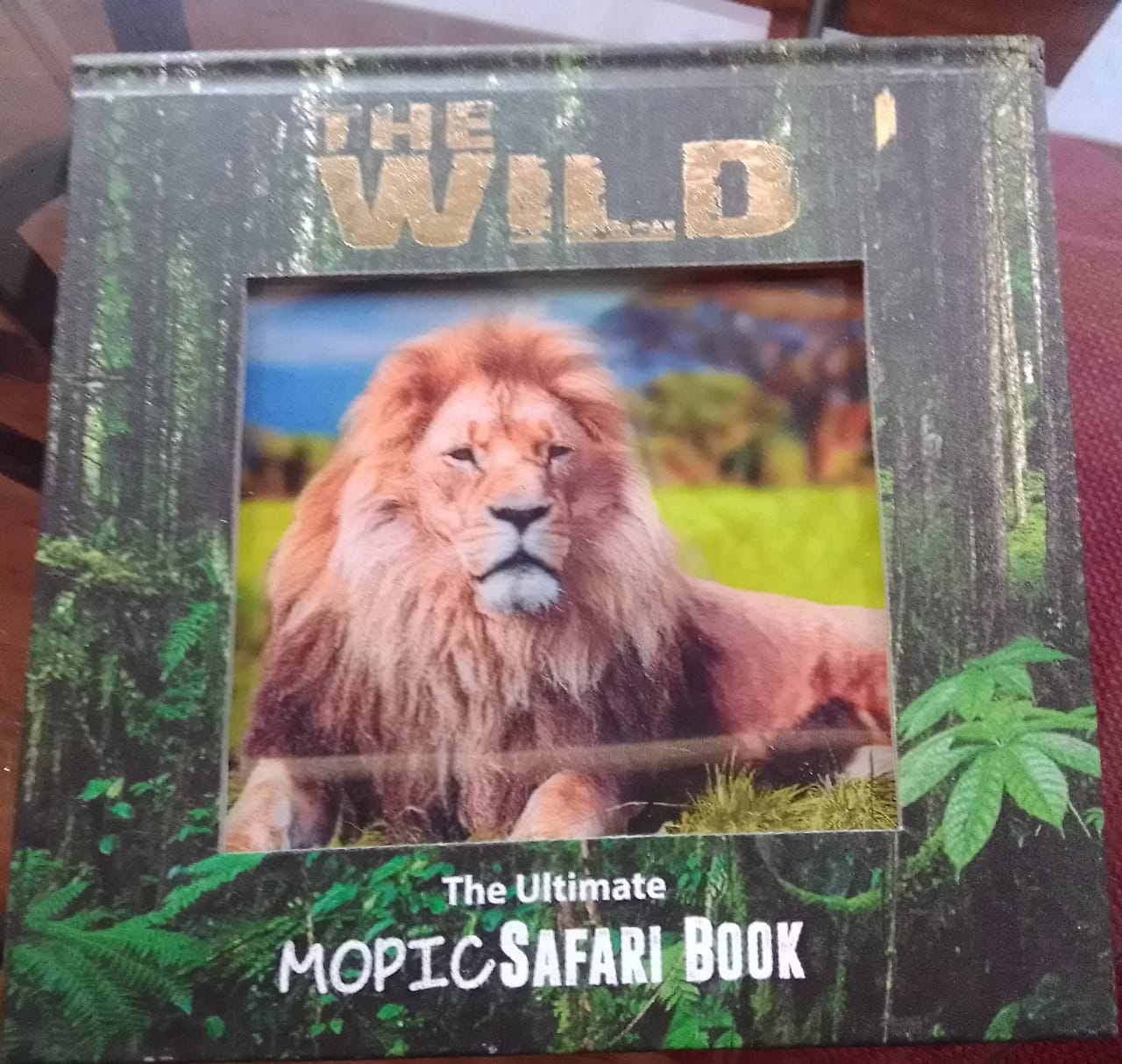The Ultimate Mopic Safari Book : The Wild